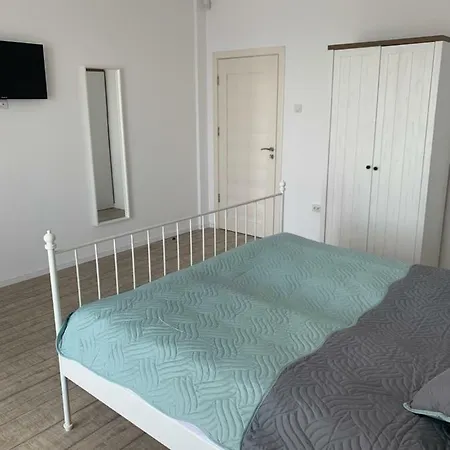 Apartament By The Sea Agigea