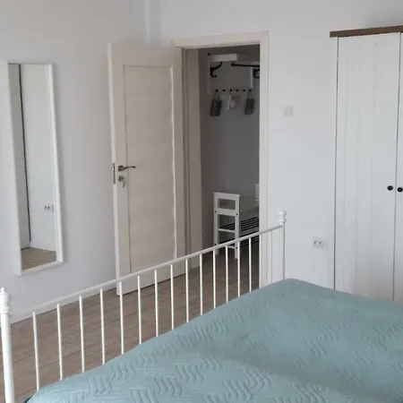 Apartament By The Sea *
