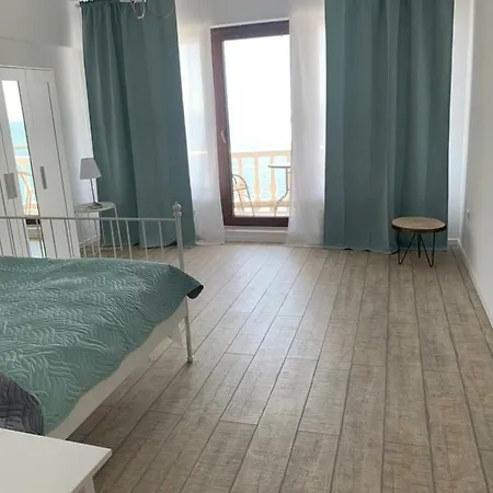 By The Sea Appartement Agigea